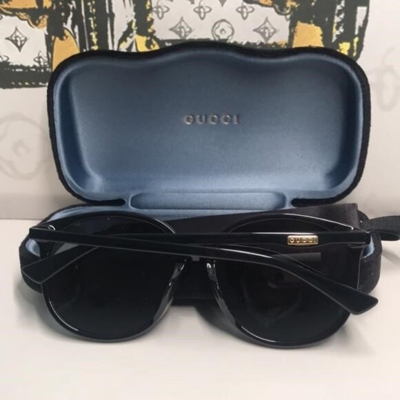 New Authentic Chic Black Sunglasses GG0261SA 001 - Picture 3 of 12